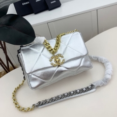 Chanel 19 Bags